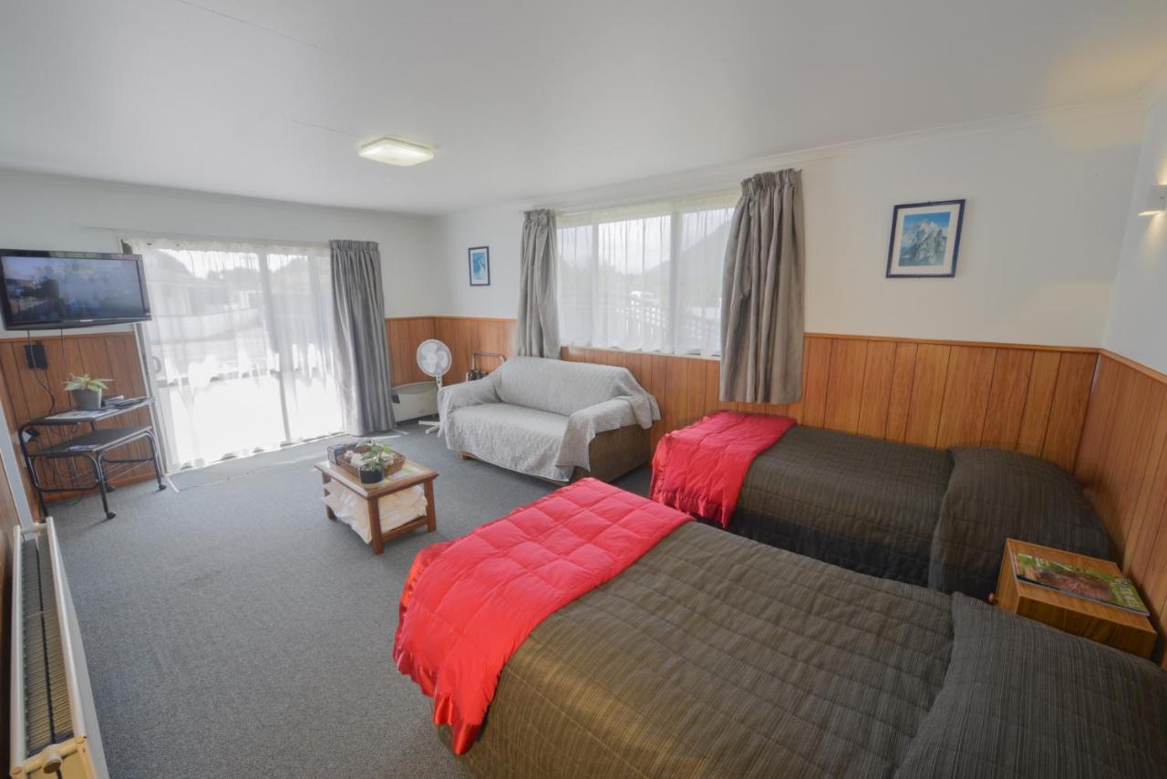 Wilderness Motel Accommodation Haast Extérieur photo