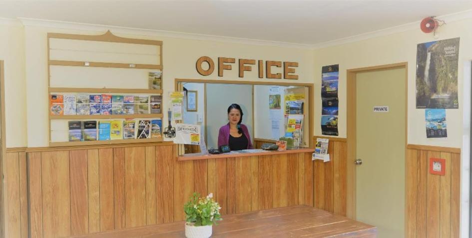 Wilderness Motel Accommodation Haast Extérieur photo