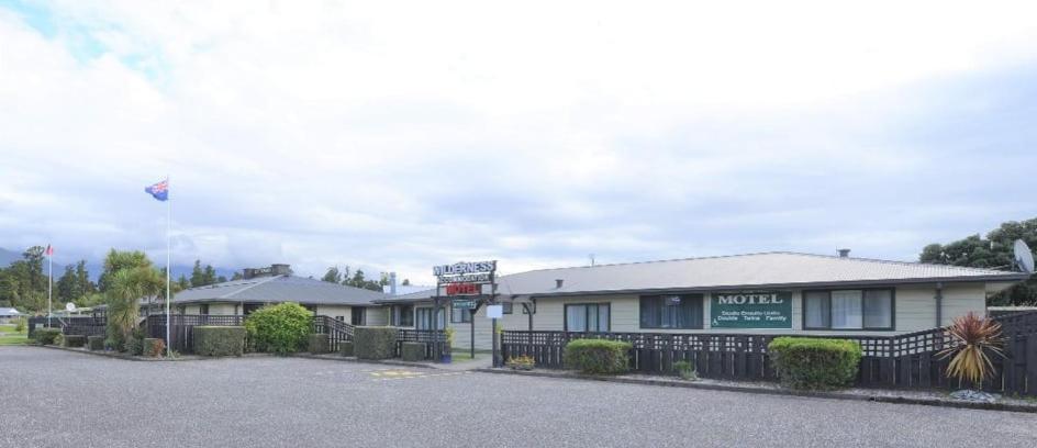 Wilderness Motel Accommodation Haast Extérieur photo