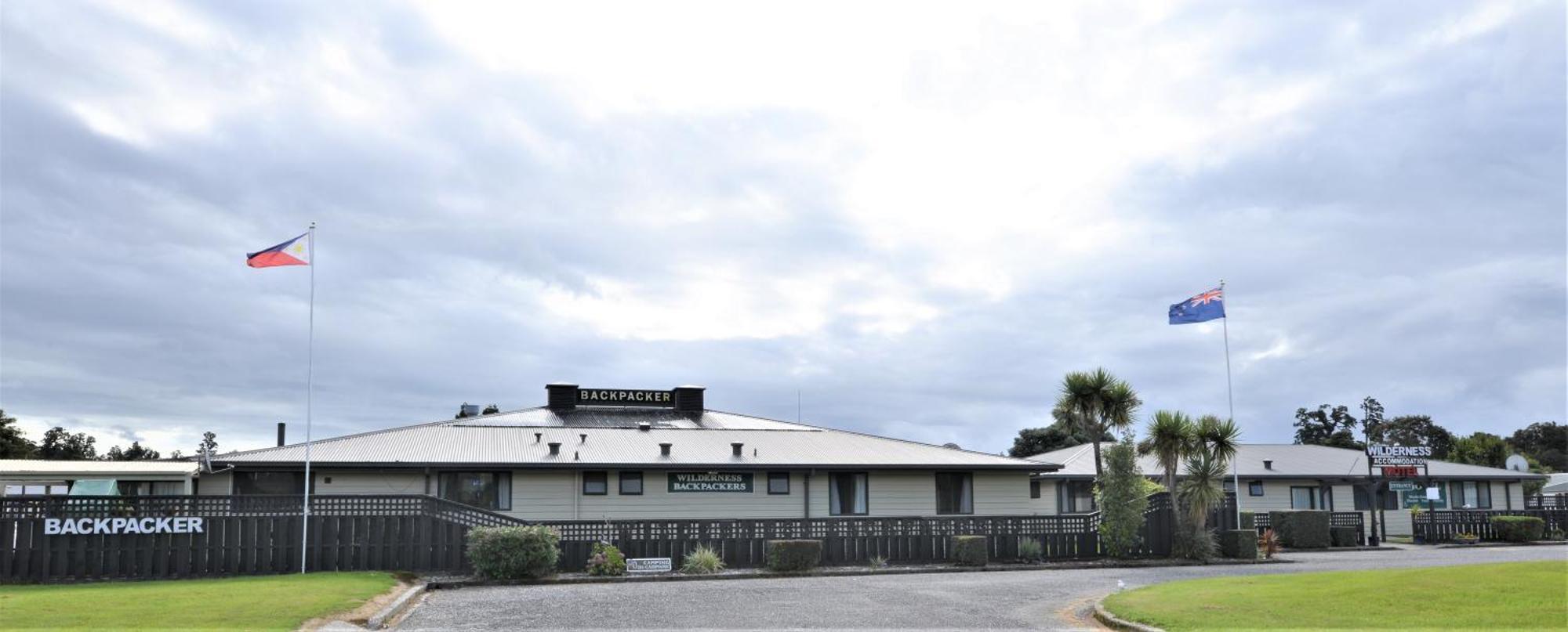 Wilderness Motel Accommodation Haast Extérieur photo