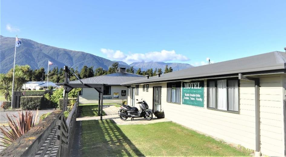 Wilderness Motel Accommodation Haast Extérieur photo