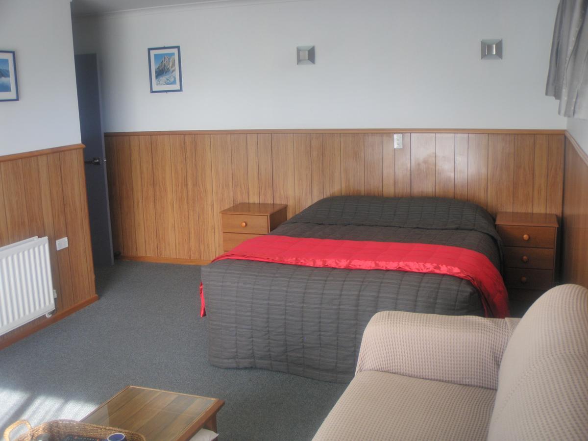Wilderness Motel Accommodation Haast Extérieur photo