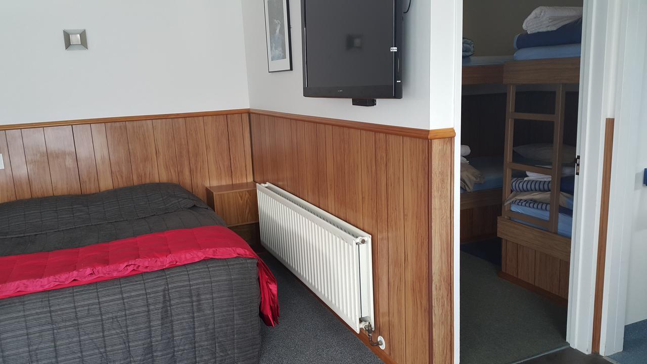 Wilderness Motel Accommodation Haast Extérieur photo